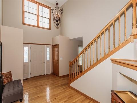 1504 Della Dr, Hoffman Estates, IL 60169 photo 9