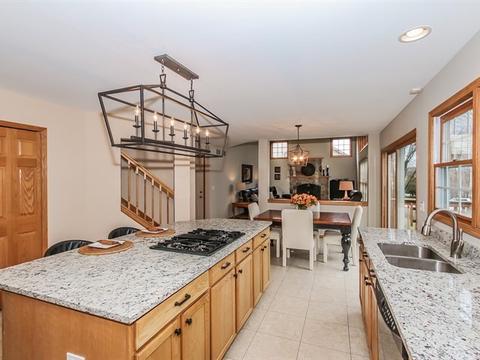 1504 Della Dr, Hoffman Estates, IL 60169 photo 11