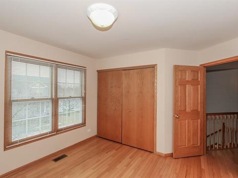 1504 Della Dr, Hoffman Estates, IL 60169 photo 26