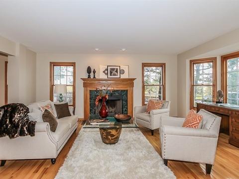 1504 Della Dr, Hoffman Estates, IL 60169 photo 3