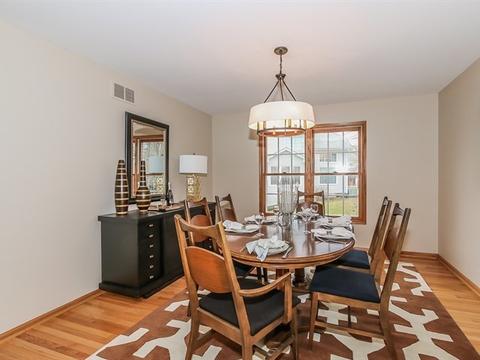 1504 Della Dr, Hoffman Estates, IL 60169 photo 6