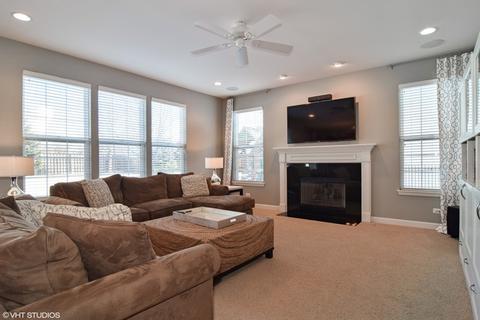 2141 Edgartown Ln, Hoffman Estates, IL 60192 photo 8