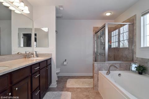 2141 Edgartown Ln, Hoffman Estates, IL 60192 photo 14