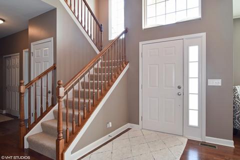 2141 Edgartown Ln, Hoffman Estates, IL 60192 photo 3