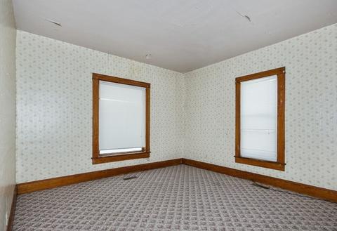 304 E Jeffery St, Cullom, IL 60929 photo 7