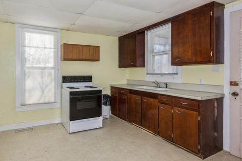 304 E Jeffery St, Cullom, IL 60929 photo 4