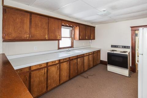 304 E Jeffery St, Cullom, IL 60929 photo 10