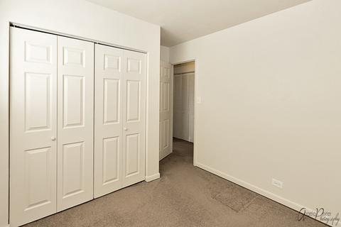 747 S Wayne Pl, Wheeling, IL 60090 photo 16