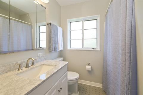 841 Hunter Rd, Glenview, IL 60025 photo 13