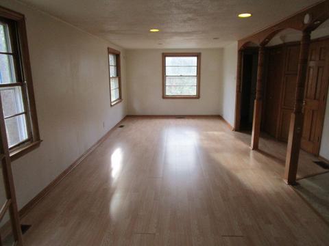 1300 Kendall Ave, Algonquin, IL 60102 photo 4
