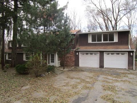 1300 Kendall Ave, Algonquin, IL 60102 photo 1