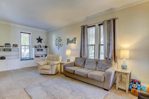 206 E Main St, Sidney, IL 61877 photo 6