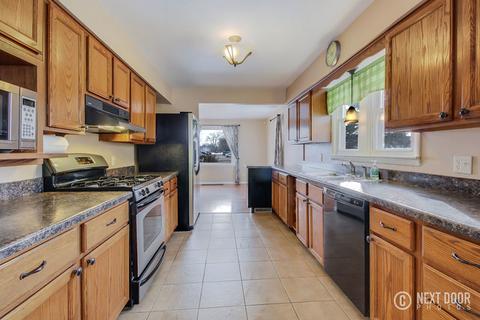 11910 4th St, Huntley, IL 60142 photo 7