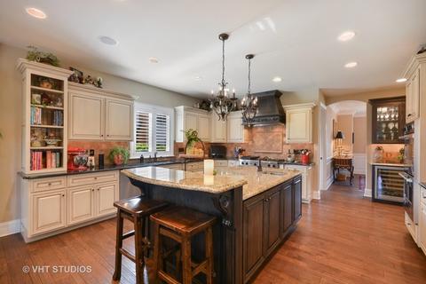 1023 Thunderbird Ln, Naperville, IL 60563 photo 10