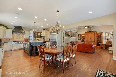 1023 Thunderbird Ln, Naperville, IL 60563 photo 13