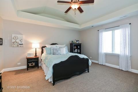 1023 Thunderbird Ln, Naperville, IL 60563 photo 35