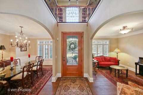 1023 Thunderbird Ln, Naperville, IL 60563 photo 3