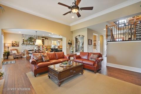 1023 Thunderbird Ln, Naperville, IL 60563 photo 18