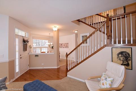 215 Garden Dr, Elgin, IL 60124 photo 10