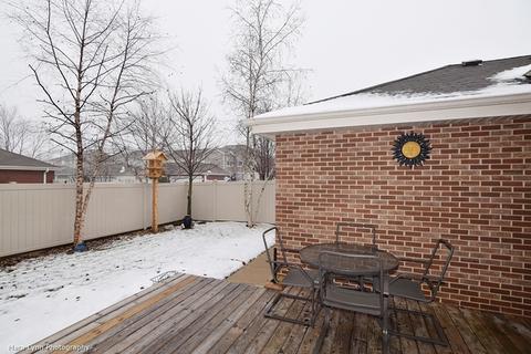 215 Garden Dr, Elgin, IL 60124 photo 35