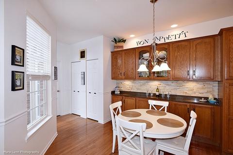 215 Garden Dr, Elgin, IL 60124 photo 8