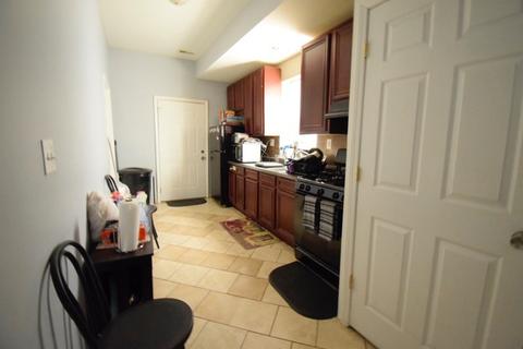 1311 E 72nd Pl, Chicago, IL 60619 photo 7