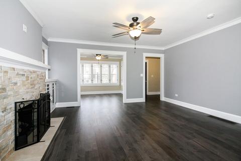 121 Villa St, Elgin, IL 60120 photo 3