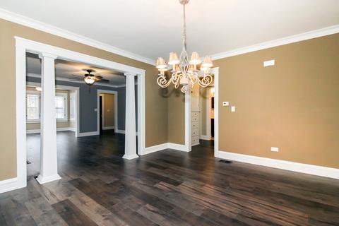 121 Villa St, Elgin, IL 60120 photo 9