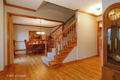 1220 Conan Doyle Rd, Naperville, IL 60564 photo 2
