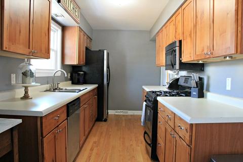 402 Division St, Geneva, IL 60134 photo 9