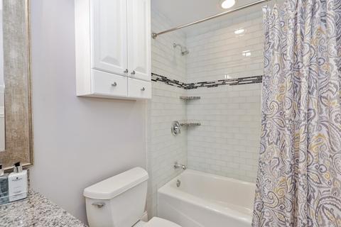 840 W Buckingham Pl #2E, Chicago, IL 60657 photo 19