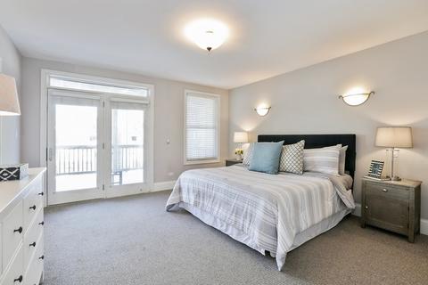 840 W Buckingham Pl #2E, Chicago, IL 60657 photo 10