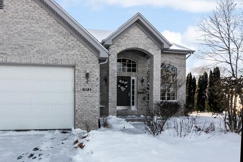6121 Sweet Grass Dr, Roscoe, IL 61073 photo 2
