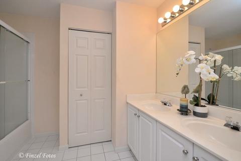 2134 Glacier Ct, Algonquin, IL 60102 photo 11