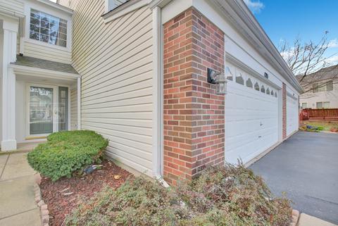 1285 Silk Oak Ln, Bartlett, IL 60103 photo 4