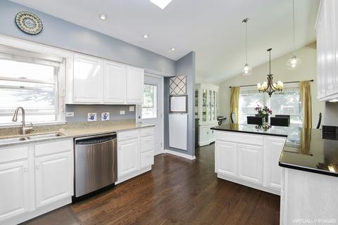 1700 Sequoia Trl, Glenview, IL 60025 photo 8