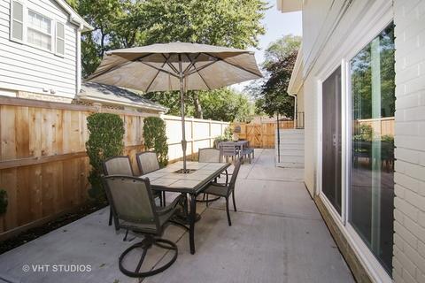 1700 Sequoia Trl, Glenview, IL 60025 photo 24