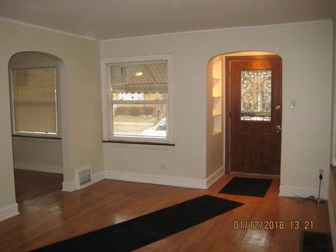 10522 S Eberhart Ave, Chicago, IL 60628 photo 6