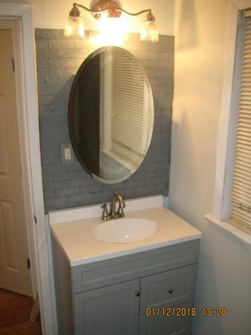 10522 S Eberhart Ave, Chicago, IL 60628 photo 14