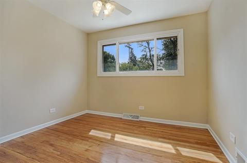 912 E Irving Park Rd, Itasca, IL 60143 photo 7