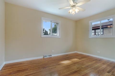 912 E Irving Park Rd, Itasca, IL 60143 photo 9