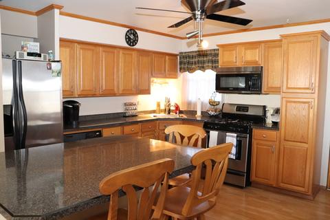 2110 Saint James St, Rolling Meadows, IL 60008 photo 2