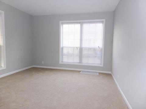 303 Beach St, Aurora, IL 60505 photo 10