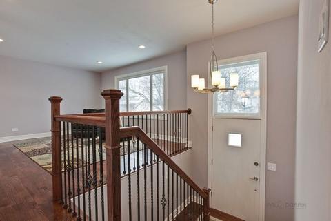 374 E North End Ave, Elmhurst, IL 60126 photo 2