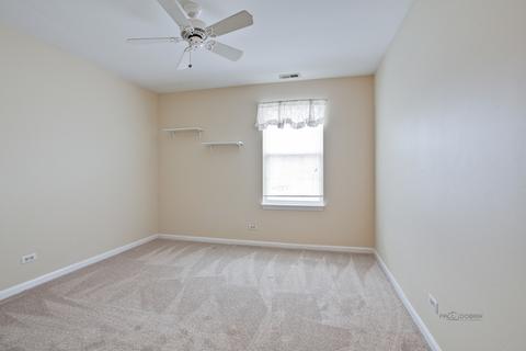 6858 Hampton Cir, Gurnee, IL 60031 photo 20