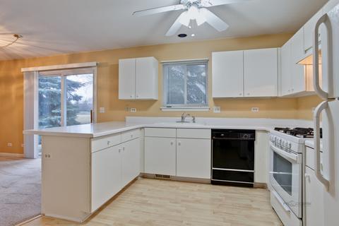 6858 Hampton Cir, Gurnee, IL 60031 photo 10