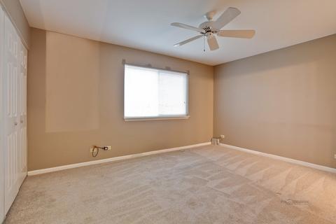 6858 Hampton Cir, Gurnee, IL 60031 photo 16