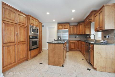 2961 Stone Ridge Dr, Kankakee, IL 60901 photo 4