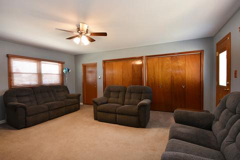 7023 Dover St, Bridgeview, IL 60455 photo 11