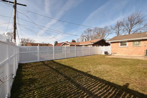 7023 Dover St, Bridgeview, IL 60455 photo 17